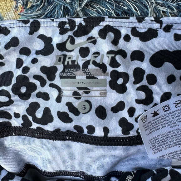 Nike Black and White Leopard Print Leggings - Picture 2 of 7